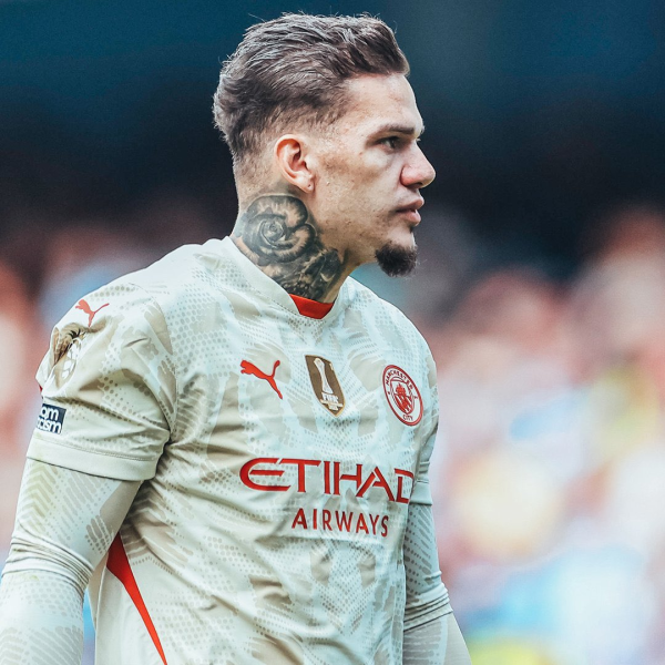 富裕配 土媒：曼城门将埃德森接近加盟加拉塔萨雷，转会费900万欧元