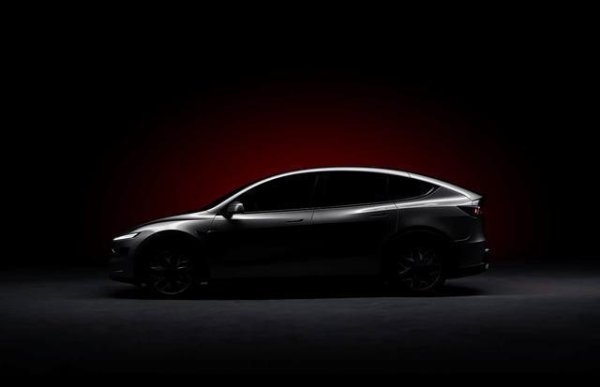 银易配资网 特斯拉再爆 “王炸”！三排六座 SUV，尺寸明显加长，网友：要火